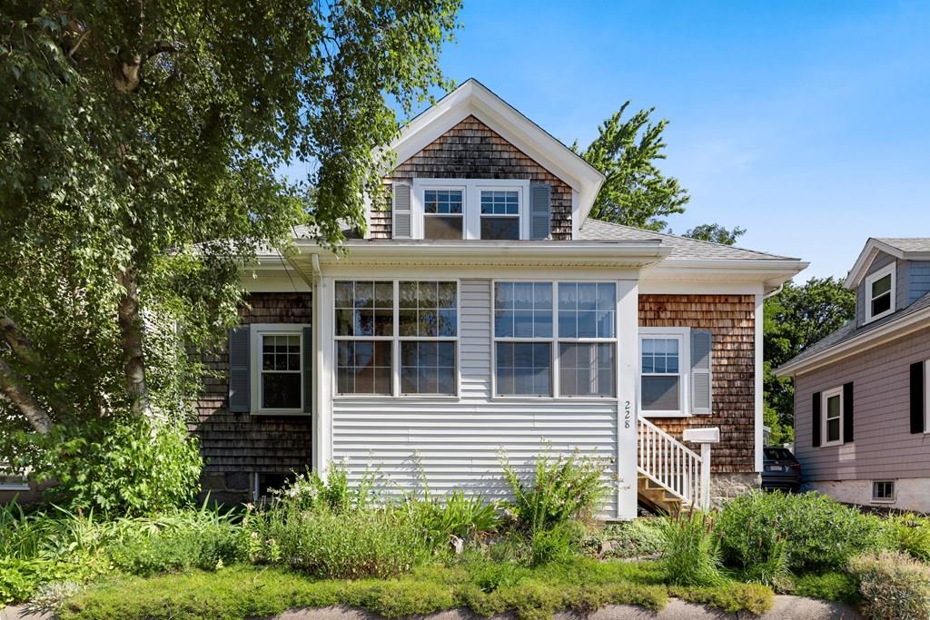 228 Billings Road Quincy, MA 02170 - Photo 2 of 31 Gallery Image 2
