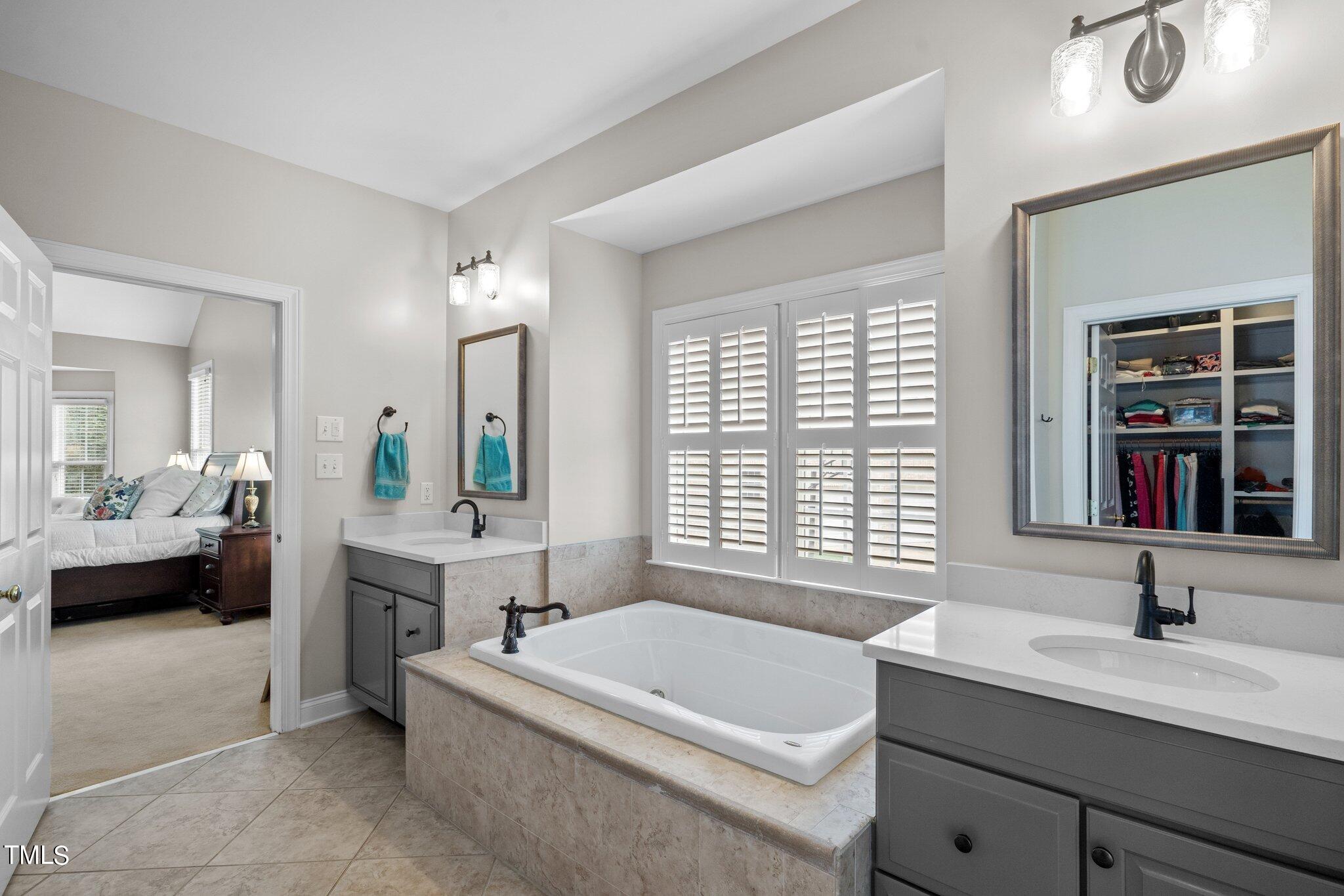 9632 Club Valley Way Raleigh, NC 27617 - Photo 24 of 63 21-web-or-mls-_NFP7299