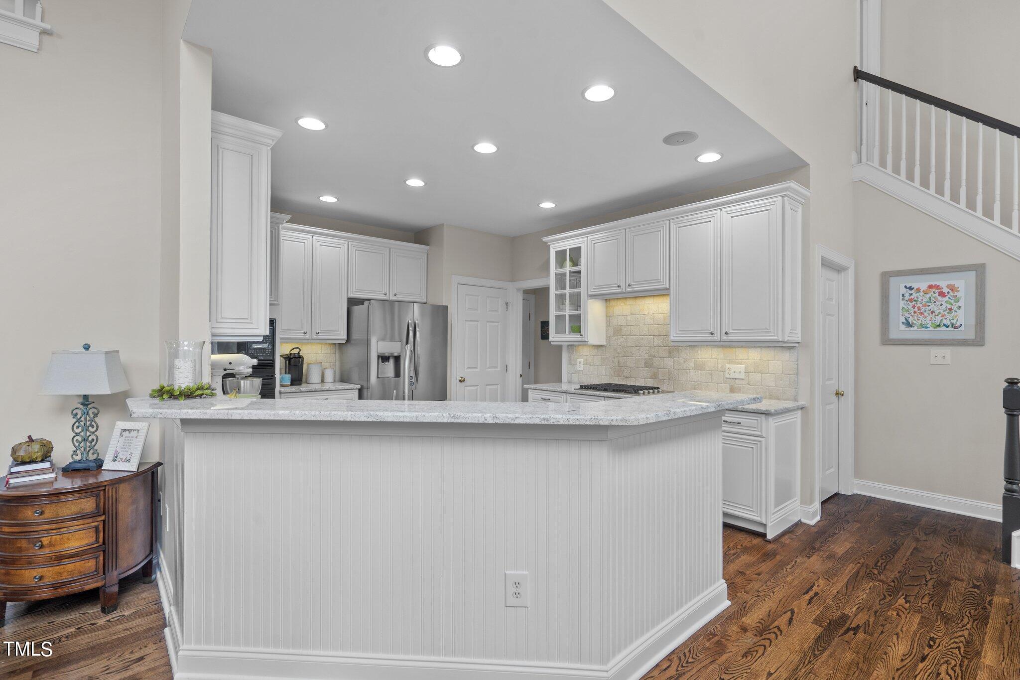 9632 Club Valley Way Raleigh, NC 27617 - Photo 33 of 63 32-web-or-mls-_NFP7332