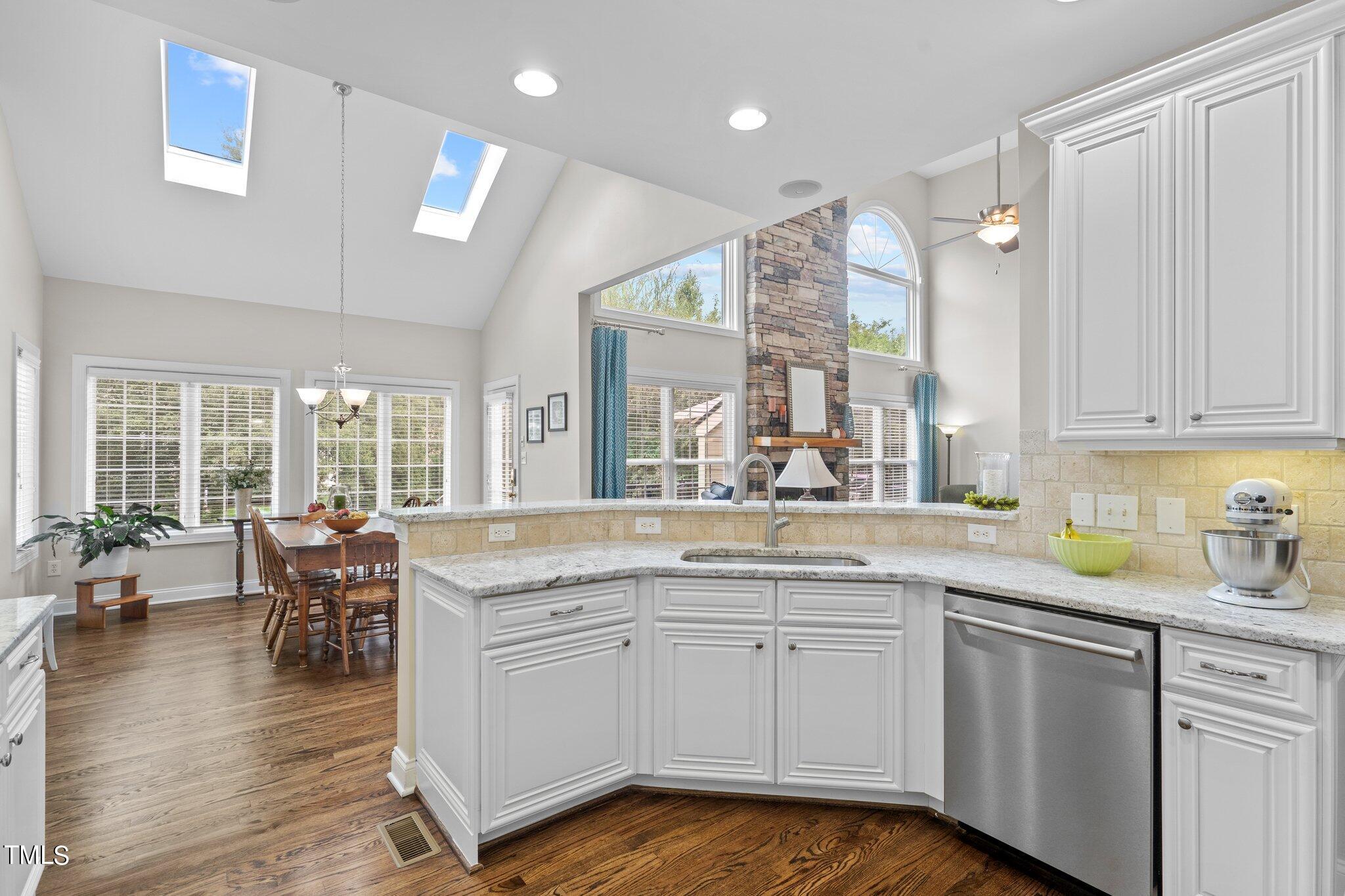 9632 Club Valley Way Raleigh, NC 27617 - Photo 34 of 63 28-web-or-mls-_NFP7320