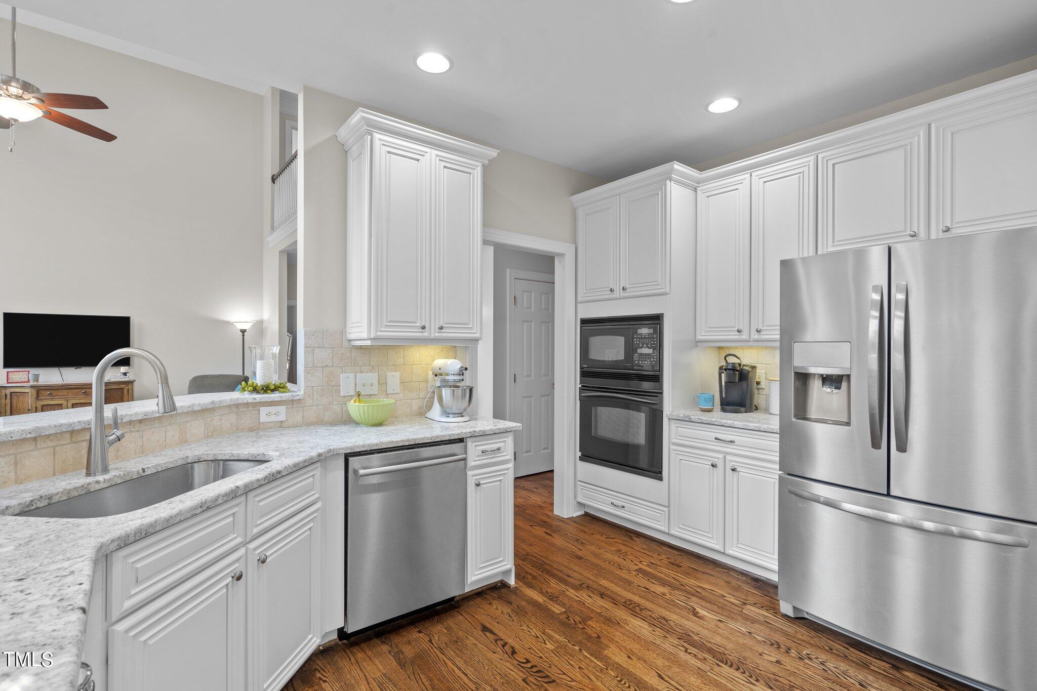 9632 Club Valley Way Raleigh, NC 27617 - Photo 36 of 63 29-web-or-mls-_NFP7323