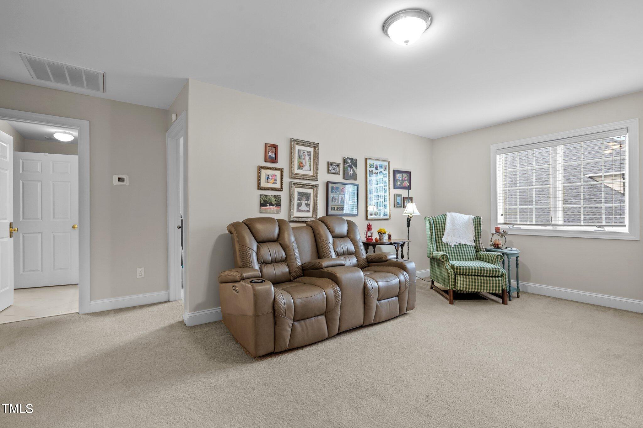 9632 Club Valley Way Raleigh, NC 27617 - Photo 40 of 63 36-web-or-mls-_NFP7344