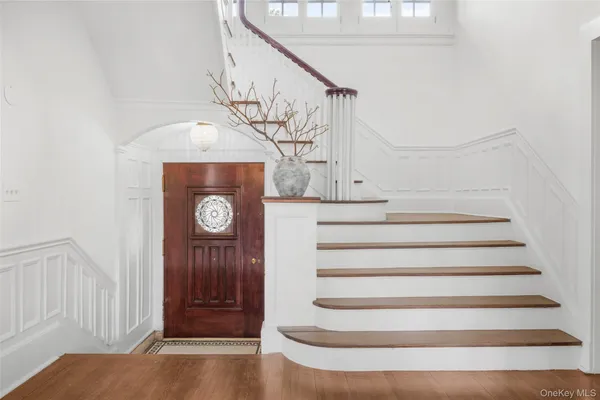 $2,215,000 | 9 Forest Place, New Rochelle, NY 10804