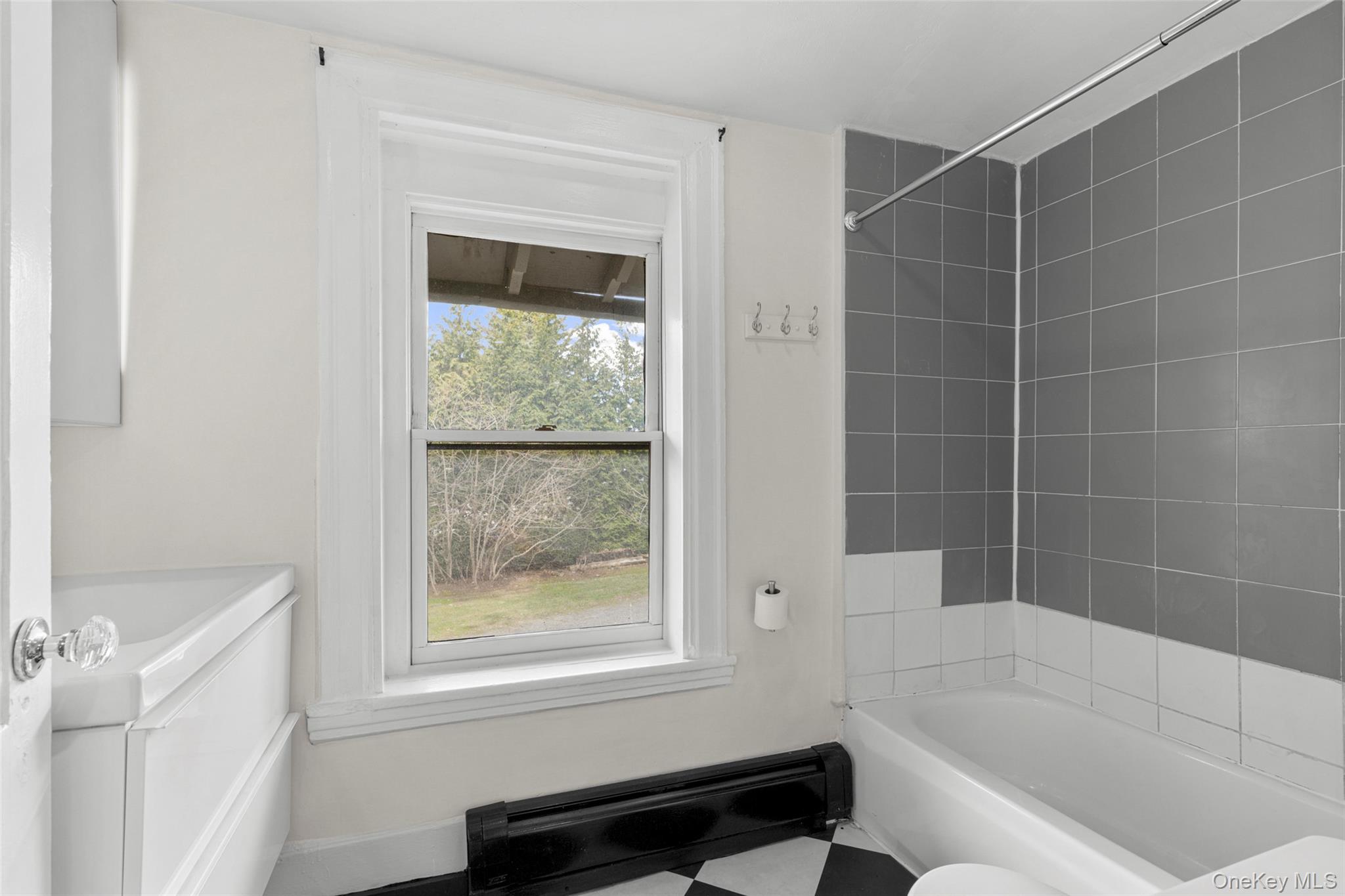 9 Forest Place New Rochelle, NY 10804 - Photo 35 of 47