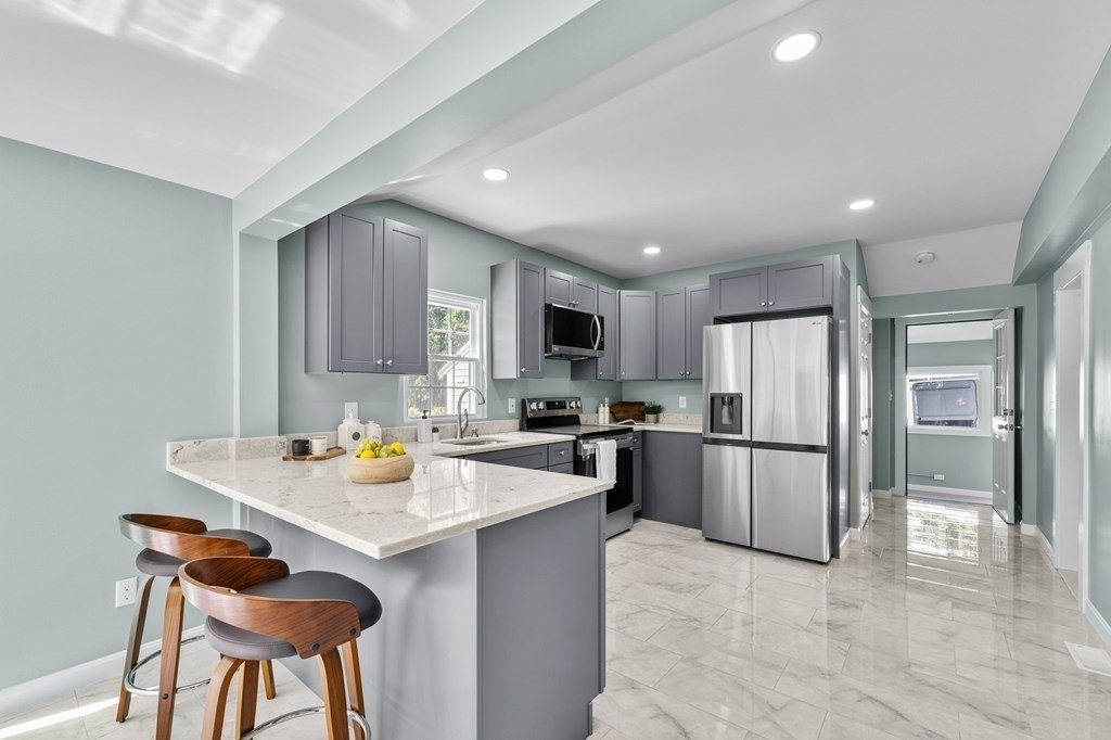 188 Mann Road Scituate, MA 02066 - Photo 11 of 39 Gallery Image 11