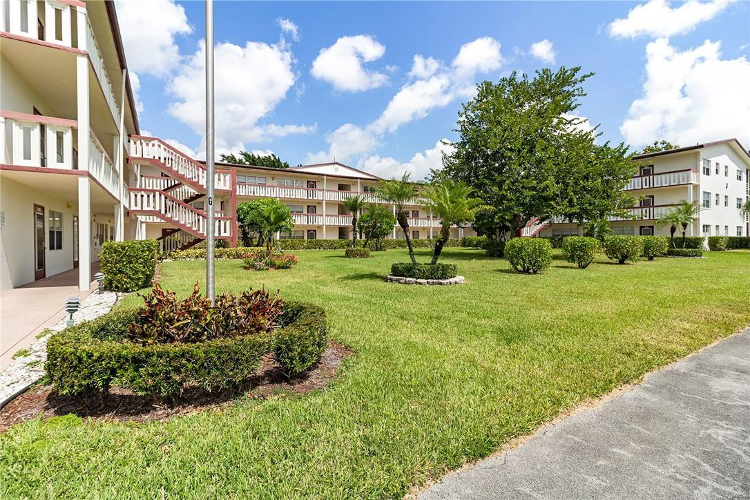399 Fanshaw J, Unit 399 Boca Raton, FL 33434 - Photo 11 of 12 Photo 11