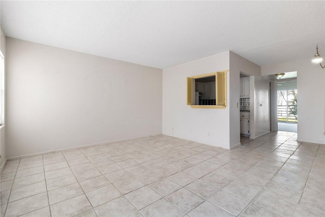 399 Fanshaw J, Unit 399 Boca Raton, FL 33434 - Photo 3 of 12 Photo 3