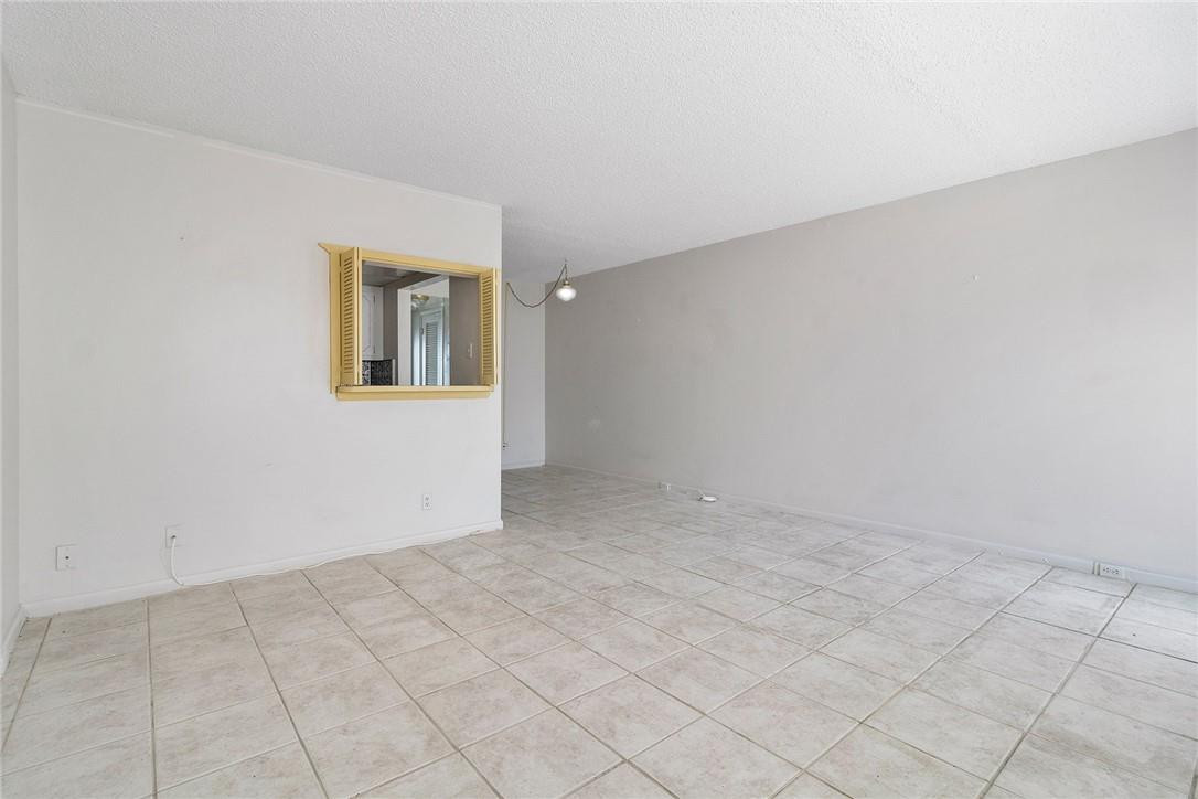 399 Fanshaw J, Unit 399 Boca Raton, FL 33434 - Photo 4 of 12 Photo 4