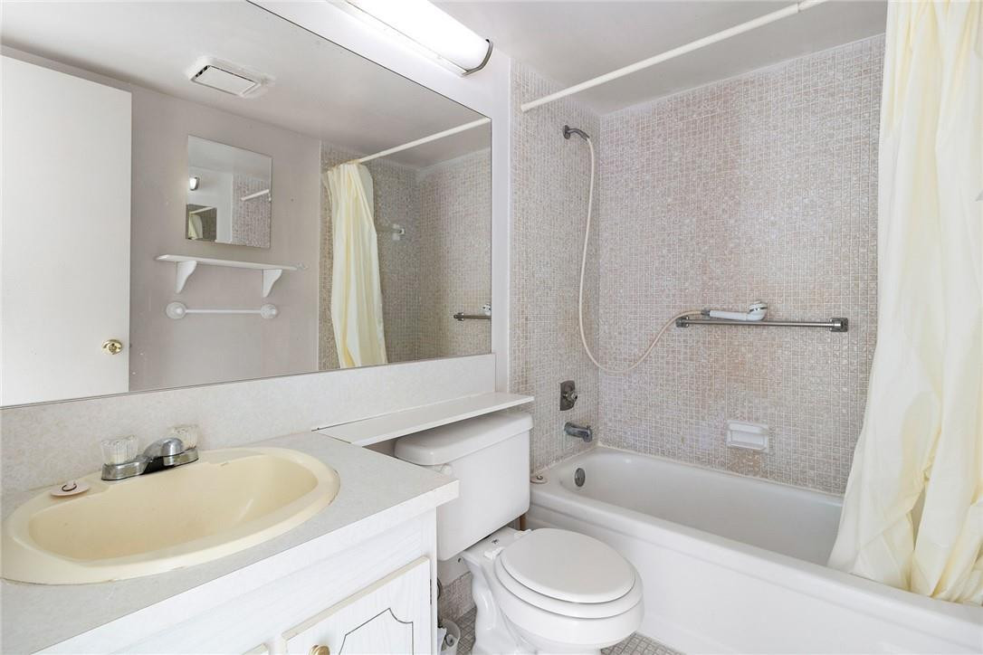 399 Fanshaw J, Unit 399 Boca Raton, FL 33434 - Photo 5 of 12 Photo 5
