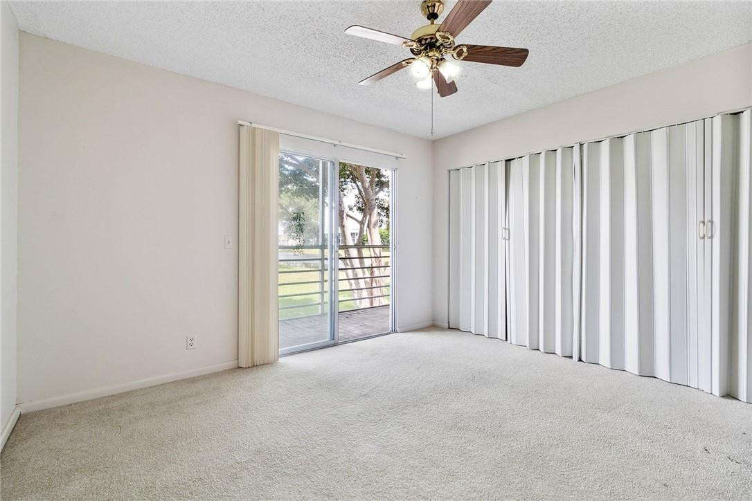 399 Fanshaw J, Unit 399 Boca Raton, FL 33434 - Photo 8 of 12 Photo 8
