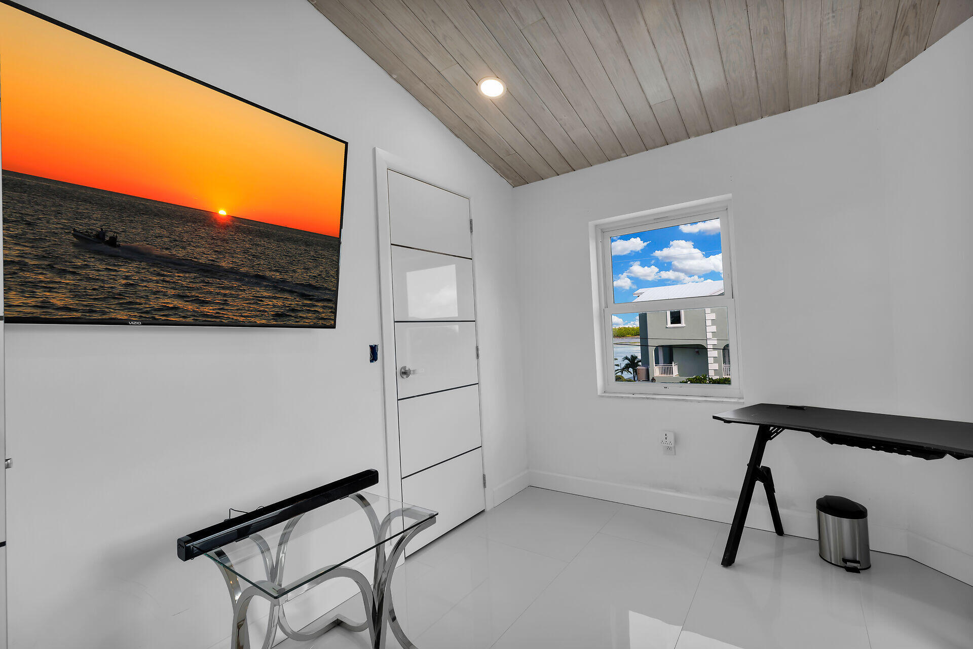 209 Corsair Road Duck Key, FL 33050 - Photo 20 of 38 Upstairs Guest Bedroom