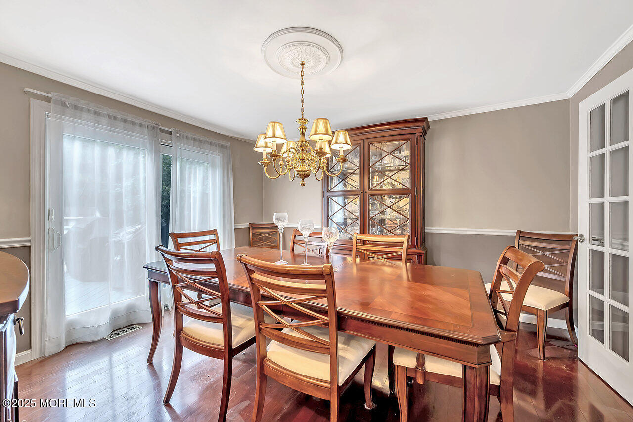 4 Cranberry Court Cream Ridge, NJ 08514 - Photo 11 of 51 a dining room with furniture and window