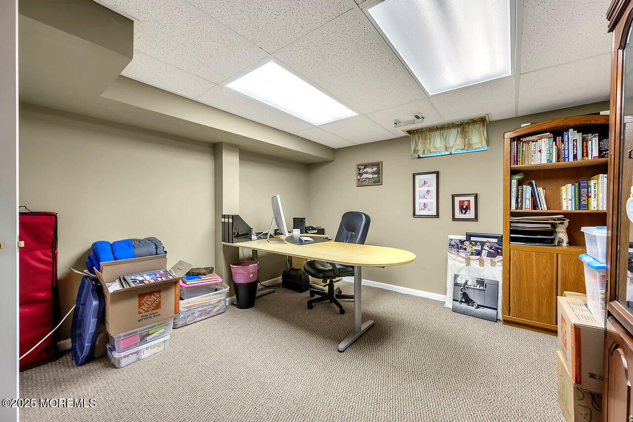 4 Cranberry Court Cream Ridge, NJ 08514 - Photo 34 of 51 a workspace with furniture