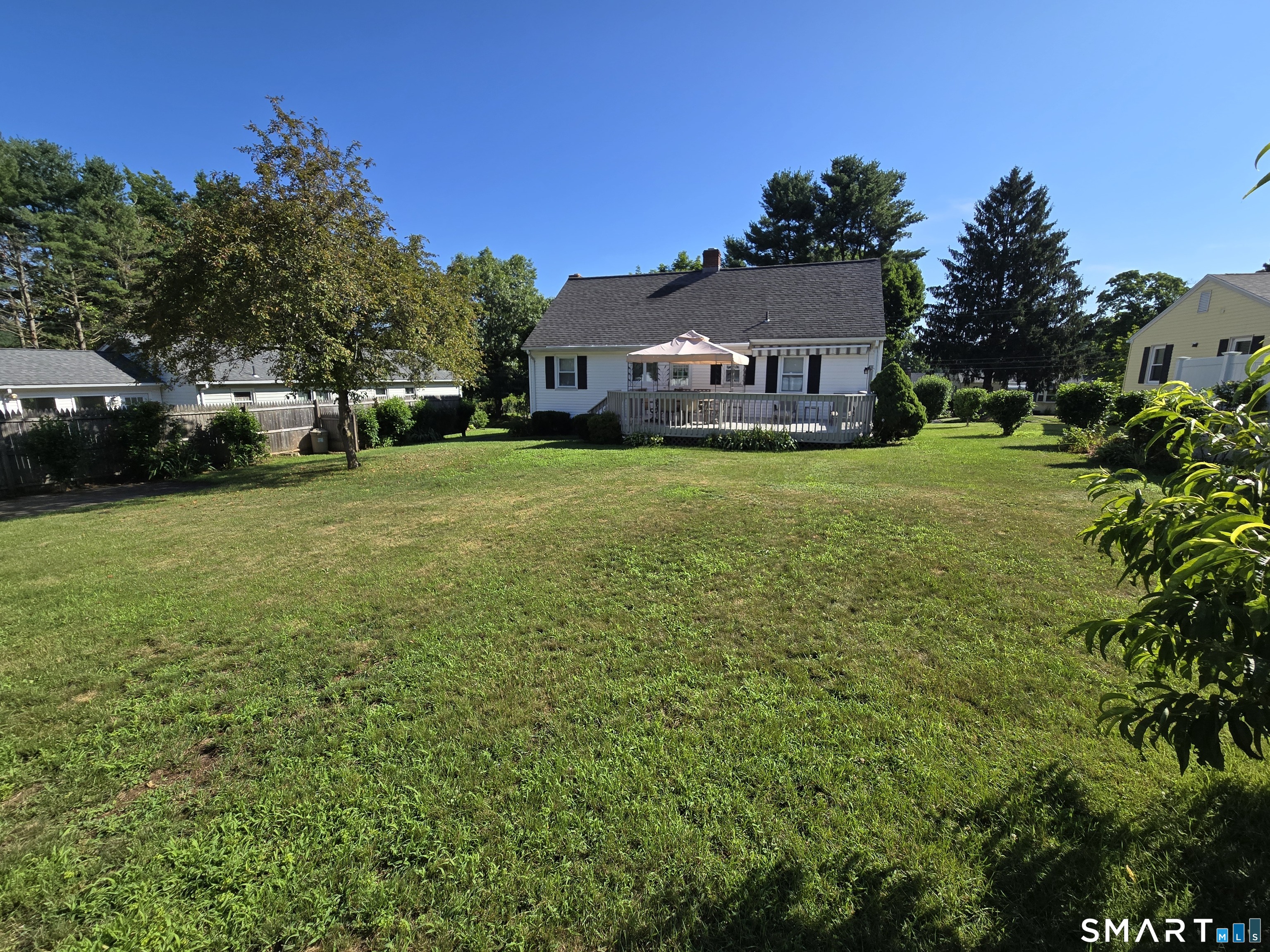 26 Russell Road Meriden, CT 06450 - Photo 25 of 36