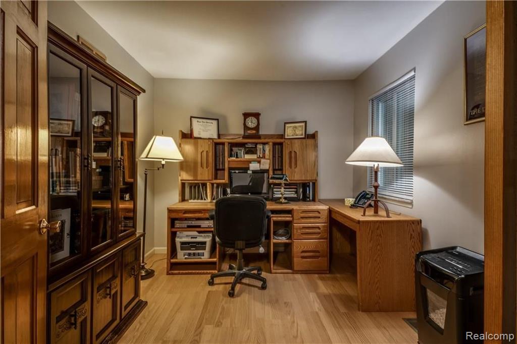2975 Hillendale Drive Rochester Hills, MI 48309 - Photo 7 of 53