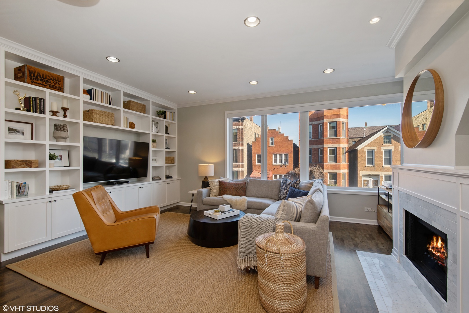 1743 West Augusta Boulevard, Unit 2W Chicago, IL 60622 - Photo 2 of 21