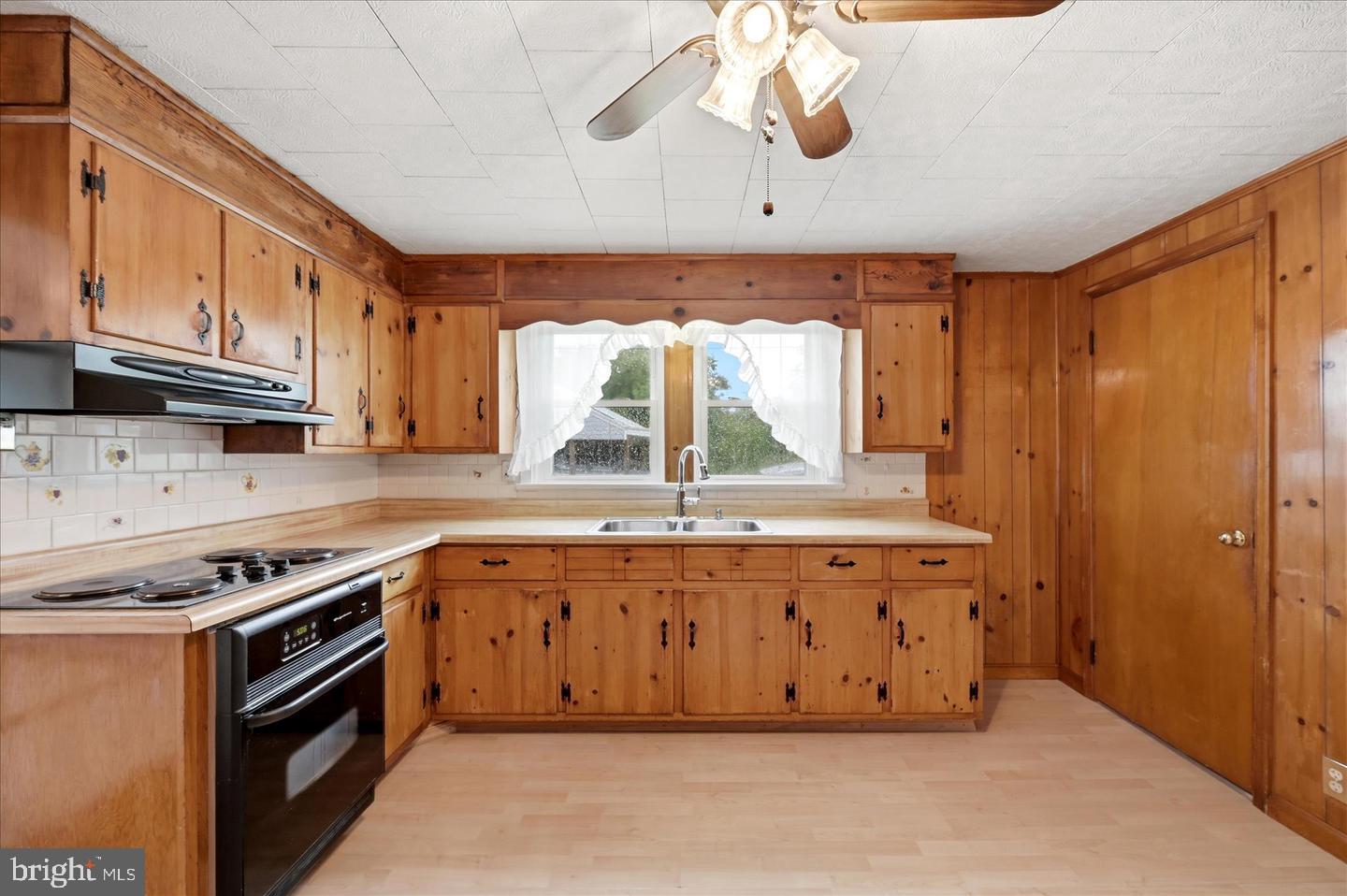 126 Marple Road Winchester, VA 22603 - Photo 15 of 42 Kitchen