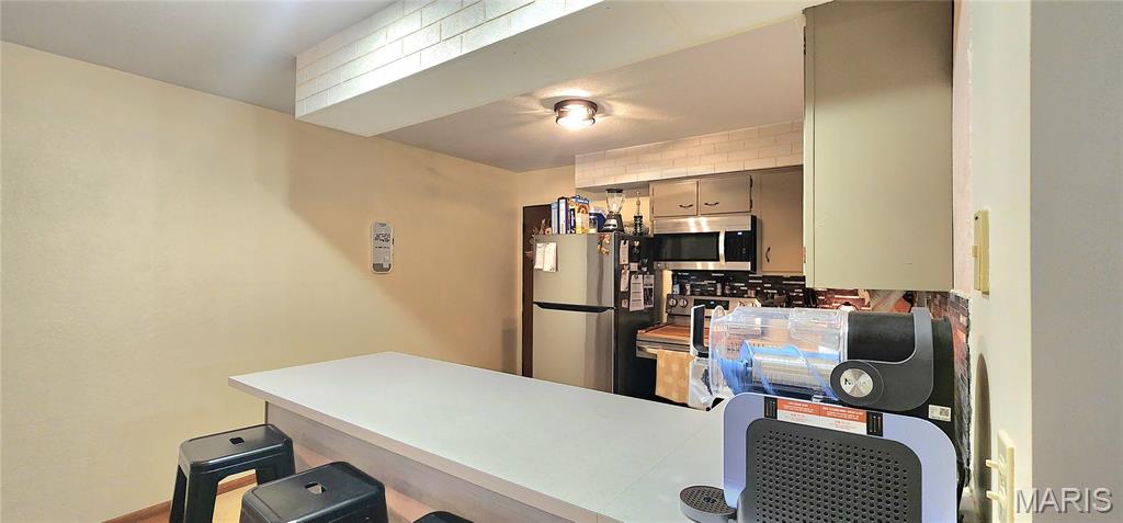 211 Dixie Drive Chester, IL 62233 - Photo 4 of 33