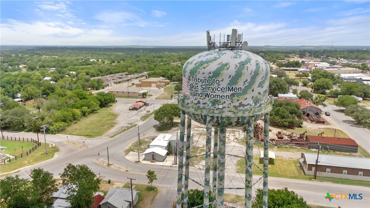 1140 North Hackberry Avenue Luling, TX 78648 - Photo 19 of 20 a view of a swimming pool with a balcony
