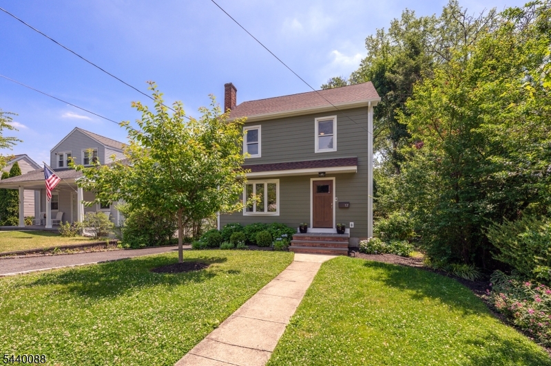 17 Tooker Place Springfield, NJ 07081 - Photo 1 of 24