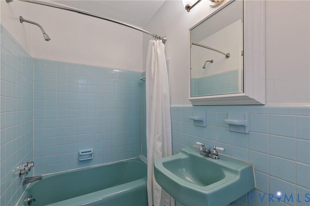 1216 Hioaks Road Richmond, VA 23225 - Photo 28 of 49 Gallery Image 28