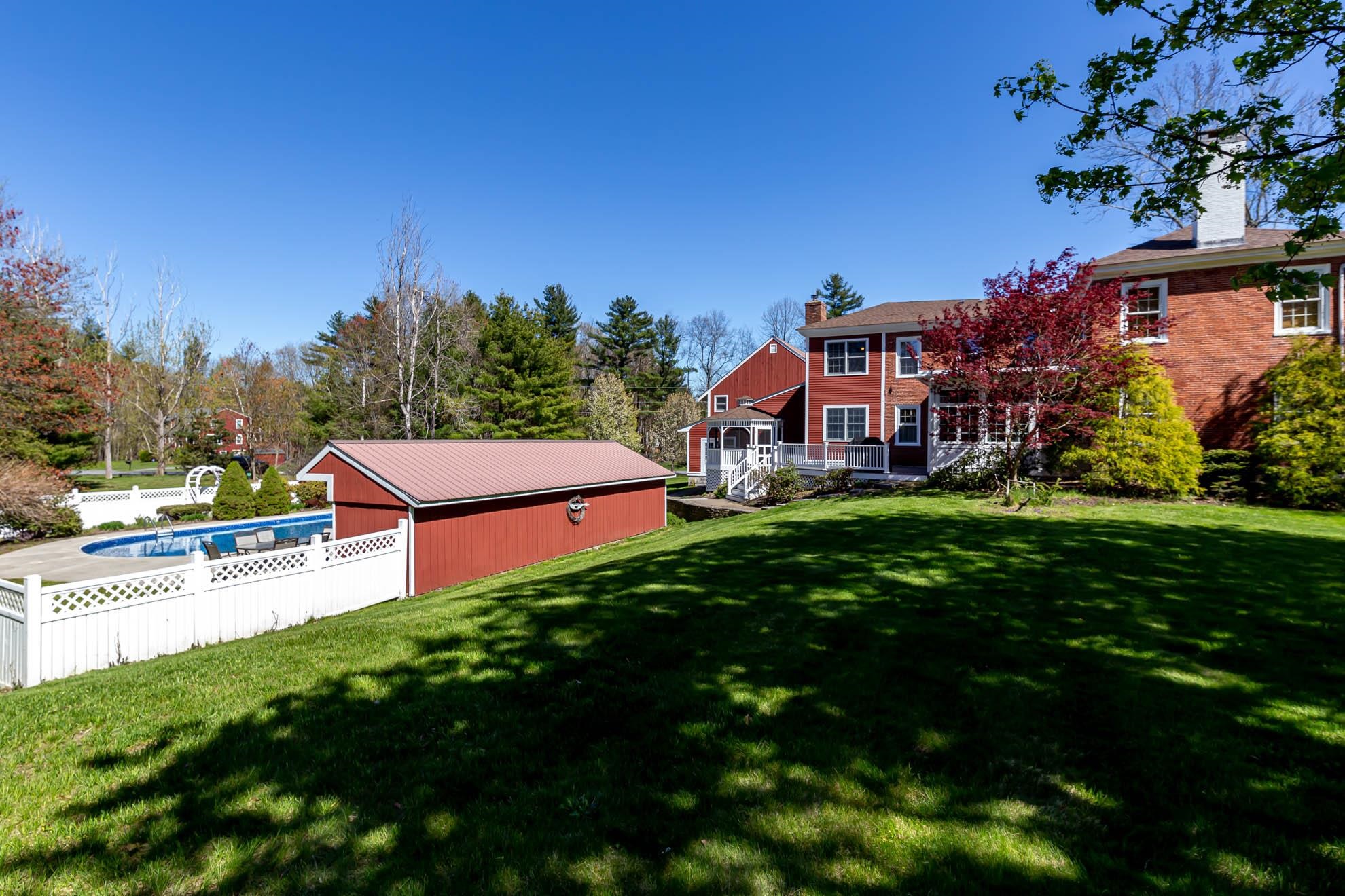 349 Main Street Hampstead, NH 03841 - Photo 5 of 40