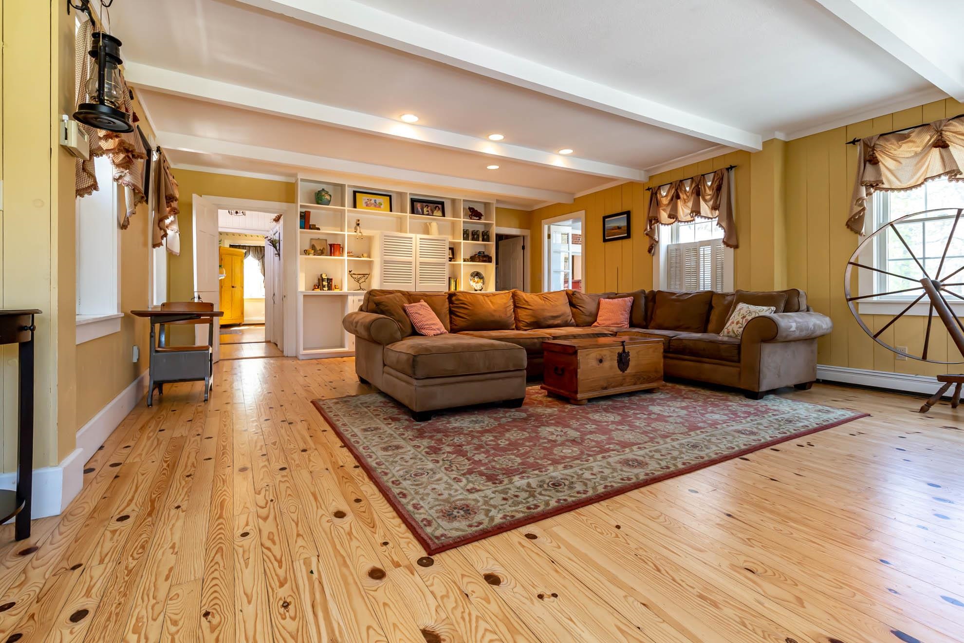 349 Main Street Hampstead, NH 03841 - Photo 8 of 40