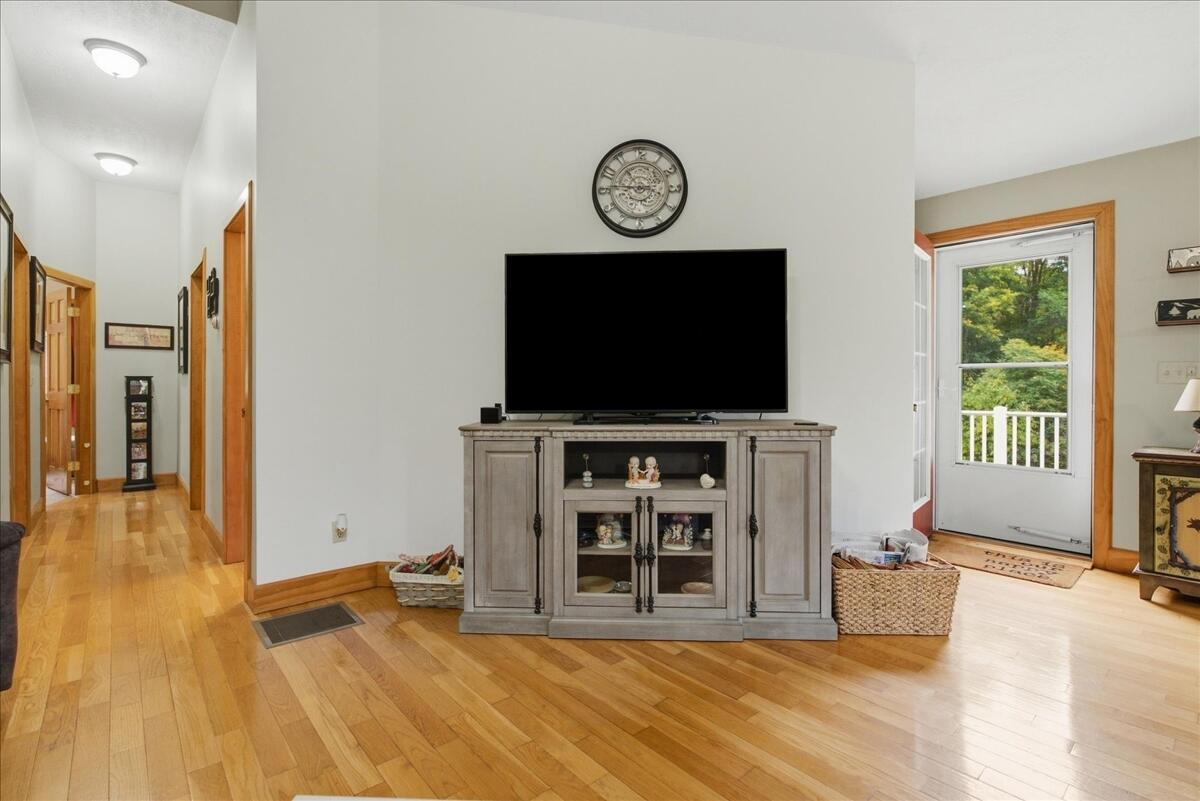 125 Weeks Mills Road Farmington, ME 04938 - Photo 20 of 110 038-DSC00644_with_tv