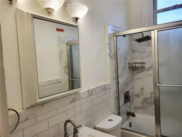 $1,550 | 438 South Maple Avenue, Greensburg, PA 15601