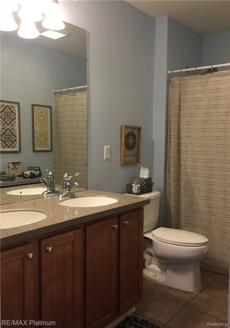 4232 Merriman Loop Howell, MI 48843 - Photo 25 of 29 Guest bath