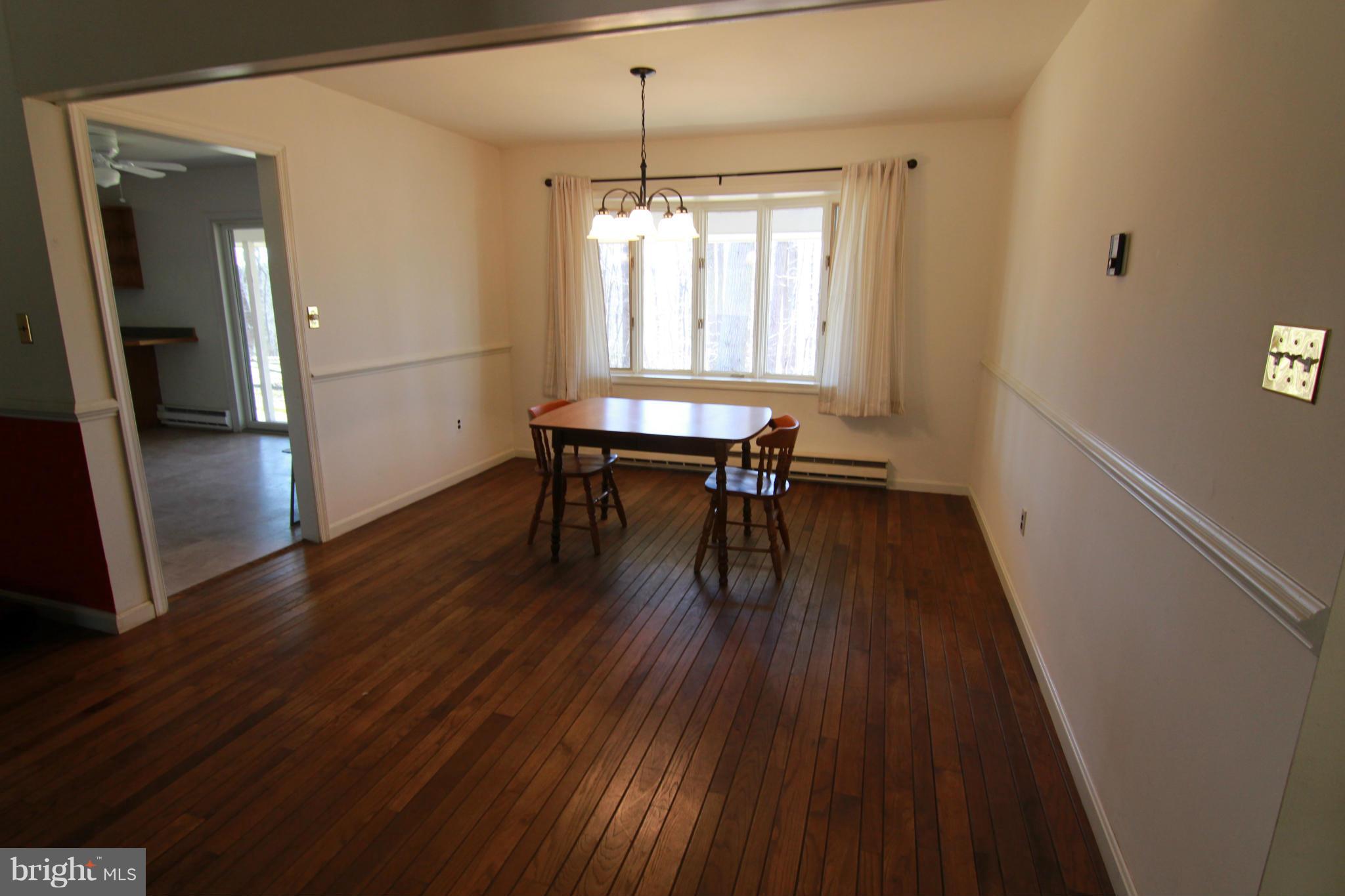 19418 Spooks Hill Road Manchester, MD 21102 - Photo 6 of 28 Dining Room