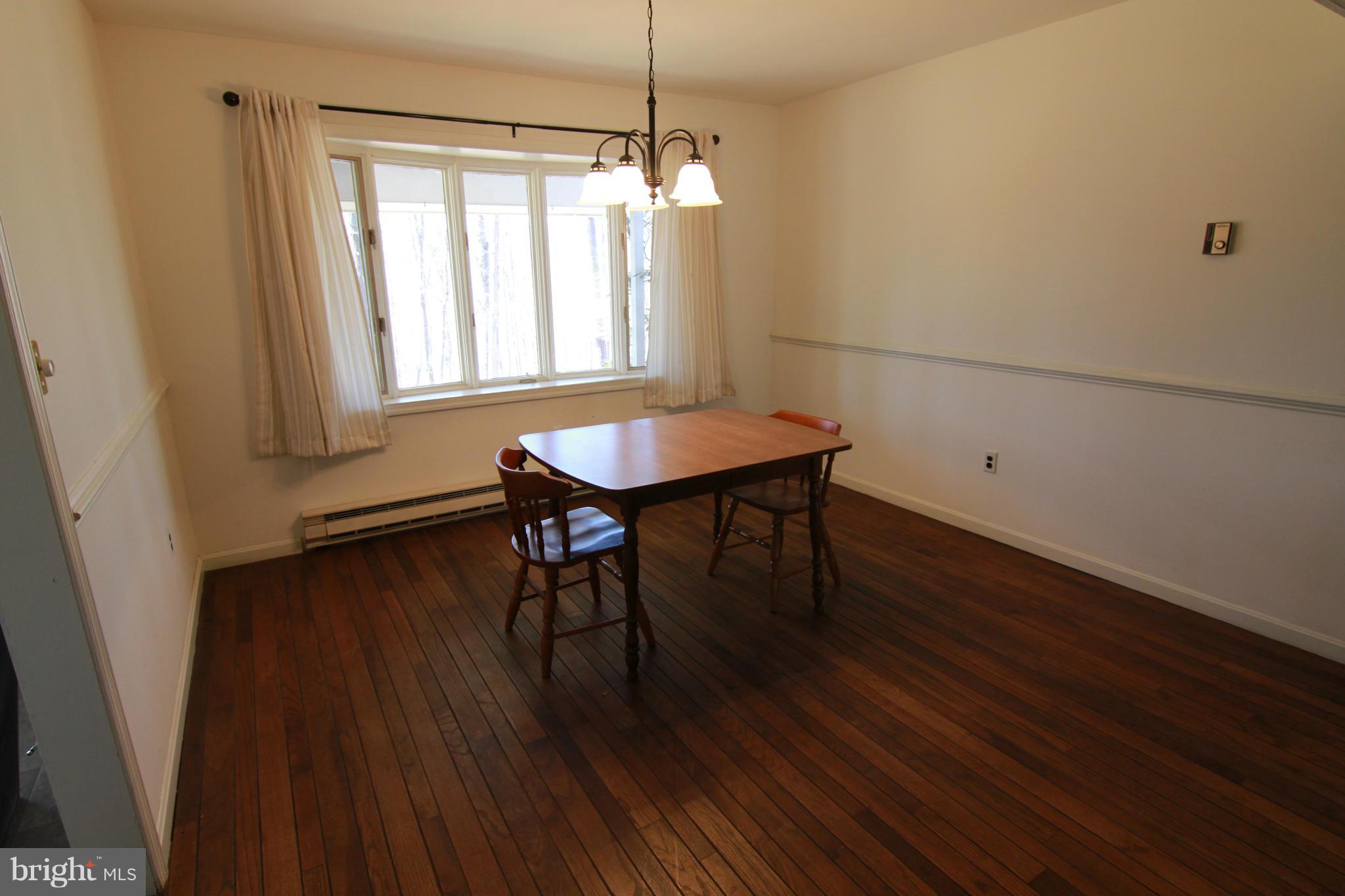 19418 Spooks Hill Road Manchester, MD 21102 - Photo 7 of 28 Dining Room