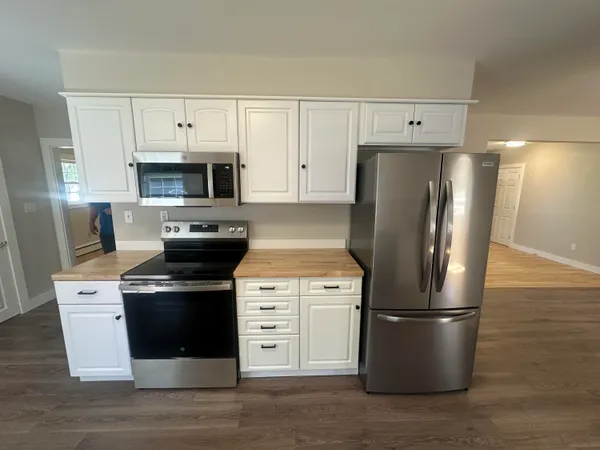 $233,000 | 6 Colony Place, Millinocket, ME 04462