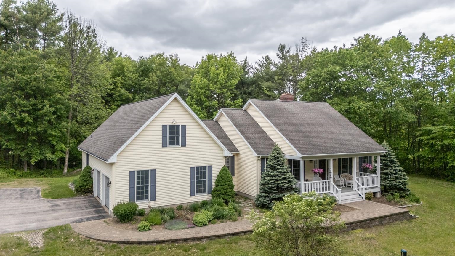 76 Moose Mountain Road Brookfield, NH 03872 - Photo 4 of 45