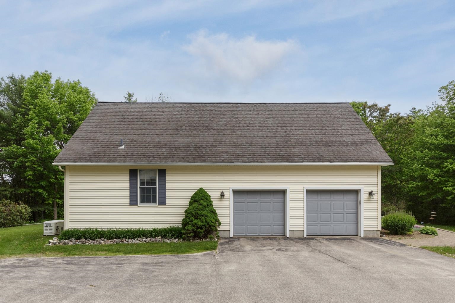 76 Moose Mountain Road Brookfield, NH 03872 - Photo 42 of 45