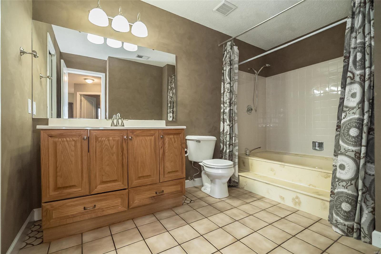 327 Kipling Way, Unit G Weldon Spring, MO 63304 - Photo 15 of 18