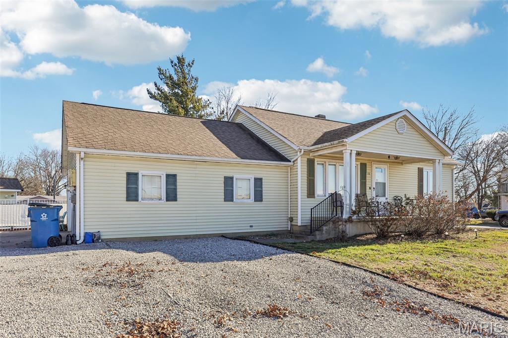 12 South Clinton Street New Baden, IL 62265 - Photo 3 of 51