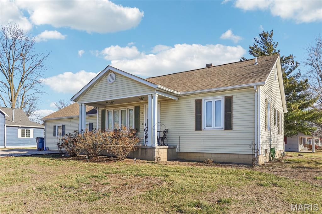 12 South Clinton Street New Baden, IL 62265 - Photo 4 of 51