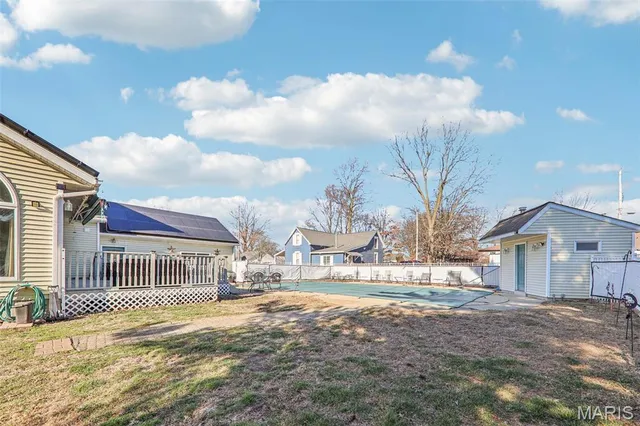 $279,900 | 12 South Clinton Street, New Baden, IL 62265