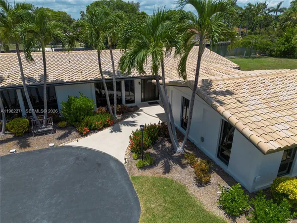 $15,000 | 636 Hibiscus Drive, Hallandale Beach, FL 33009