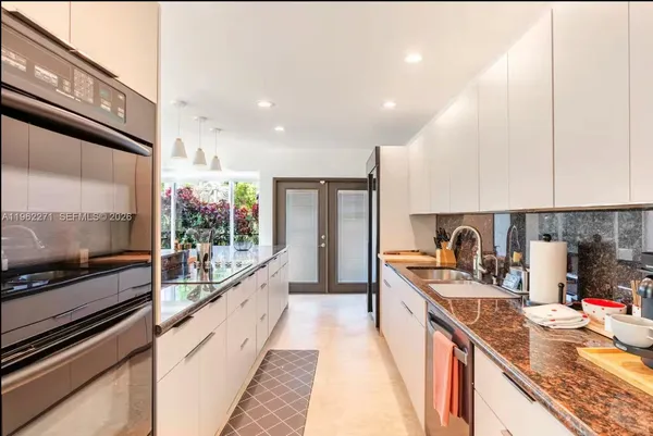 $15,000 | 636 Hibiscus Drive, Hallandale Beach, FL 33009