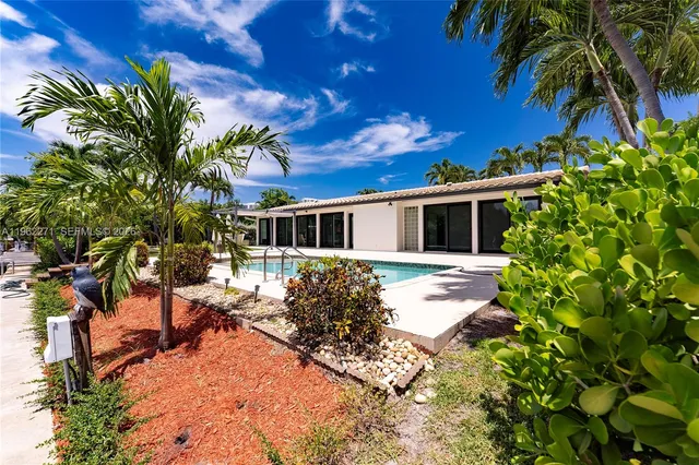 $15,000 | 636 Hibiscus Drive, Hallandale Beach, FL 33009