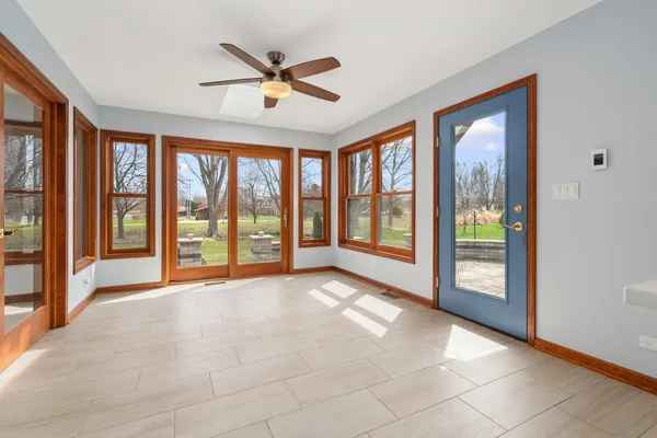 $779,900 | 225 Fairway Drive, Prospect Heights, IL 60070