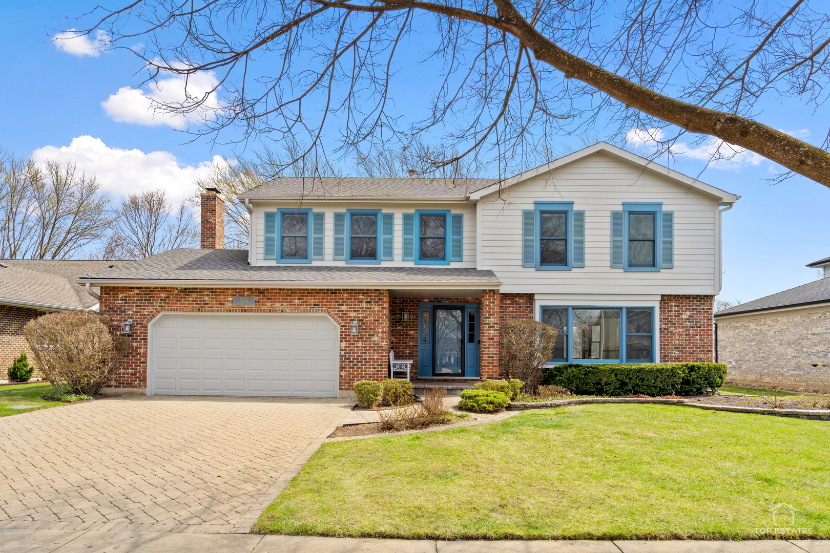 225 Fairway Drive Prospect Heights, IL 60070 - Photo 2 of 57