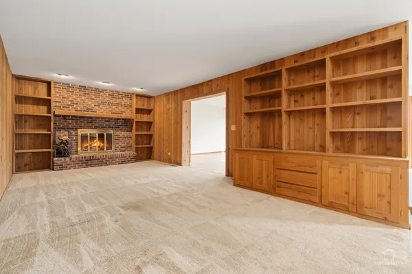 $779,900 | 225 Fairway Drive, Prospect Heights, IL 60070