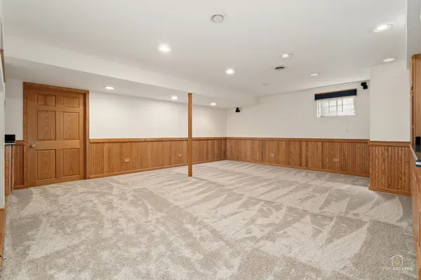 $779,900 | 225 Fairway Drive, Prospect Heights, IL 60070
