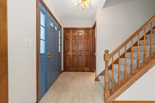 $779,900 | 225 Fairway Drive, Prospect Heights, IL 60070