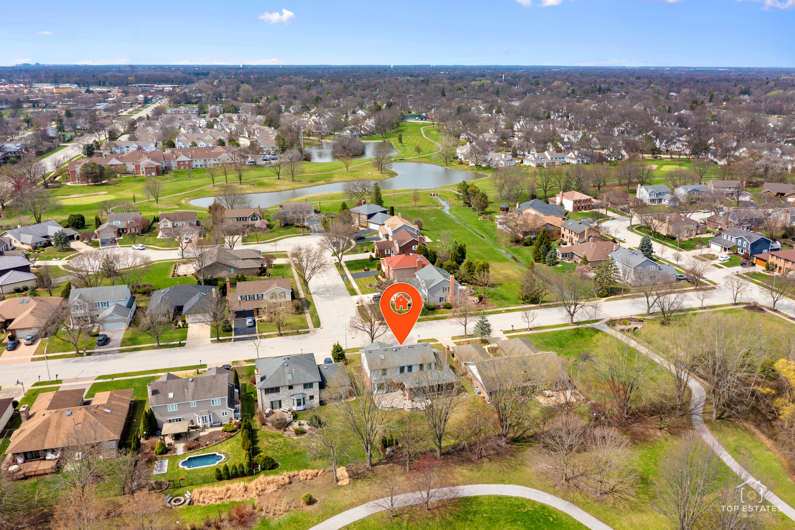 225 Fairway Drive Prospect Heights, IL 60070 - Photo 6 of 57 an aerial view of residential houses with outdoor space