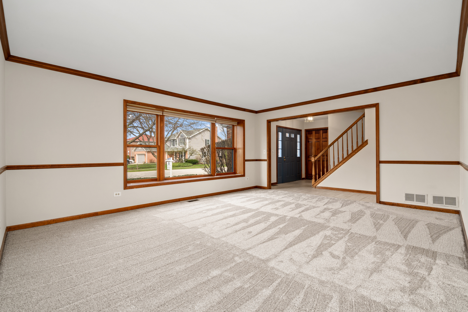 225 Fairway Drive Prospect Heights, IL 60070 - Photo 9 of 57 a view of an empty room with a window