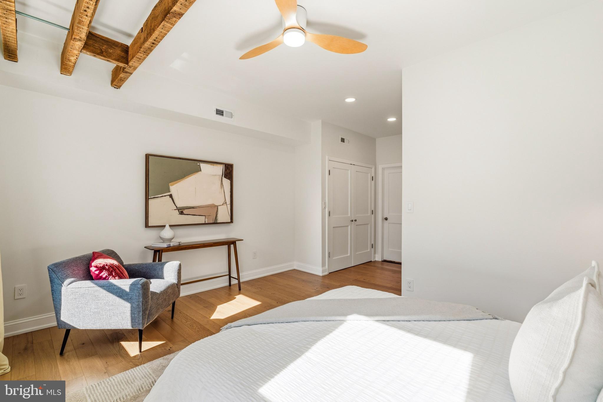 1906 South 10th Street Philadelphia, PA 19148 - Photo 22 of 51